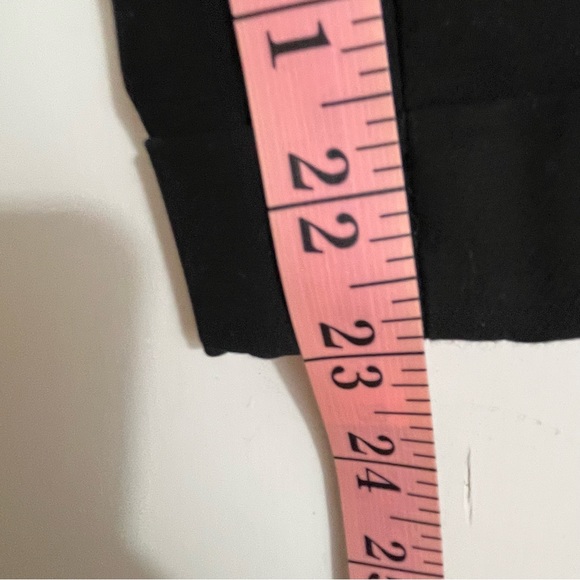 White House Black Market The Slim Crop Black Dress Pant - Size 0 - Picture 6 of 7